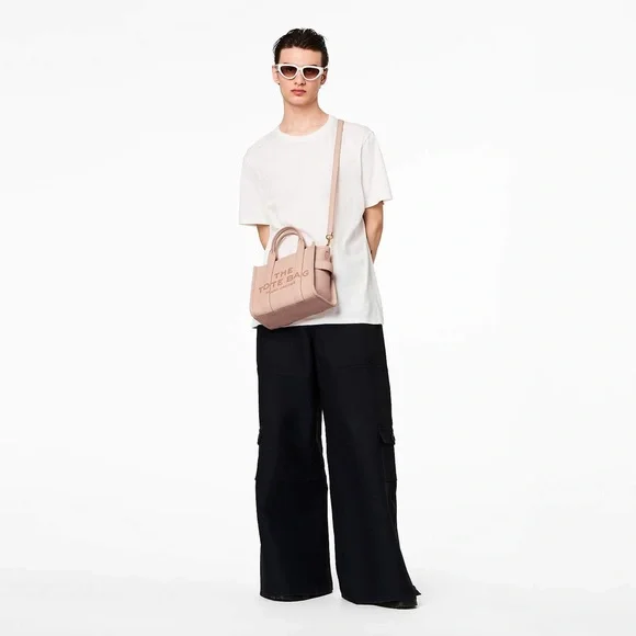 Marc Jacobs The Leather Small Tote Bag - Rose - Picture 7 of 10